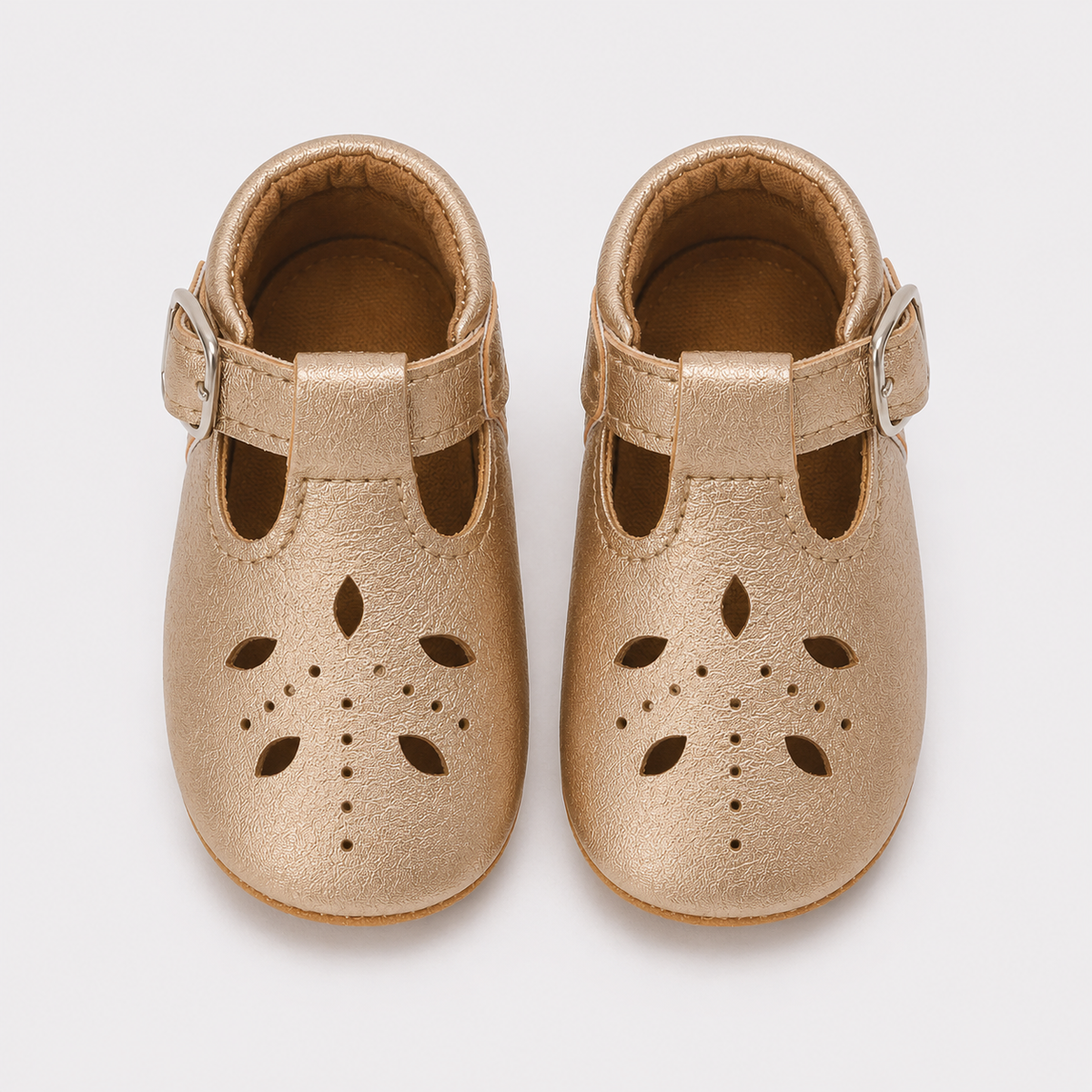 Chaussures premiers pas bébé fille dorées à bride en T