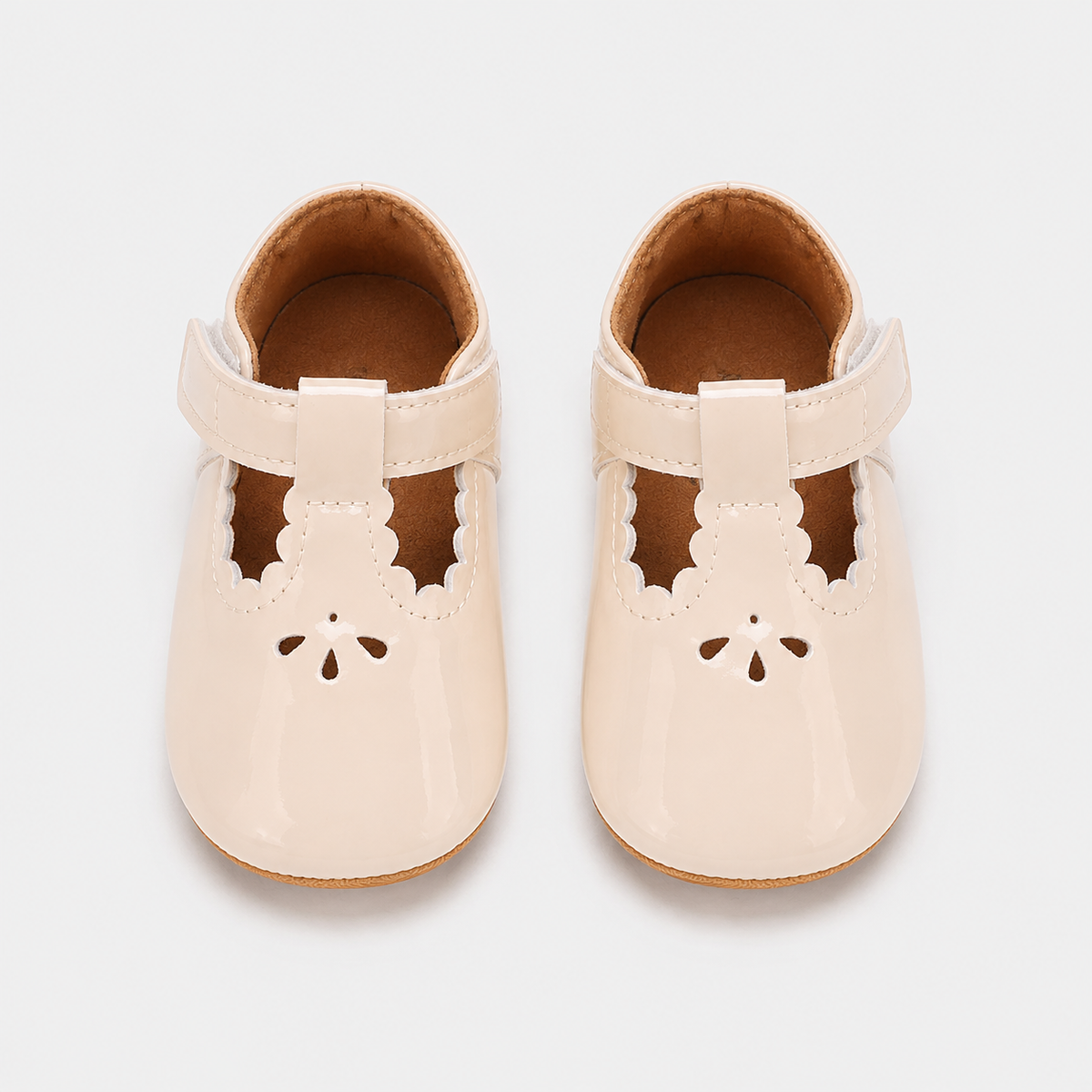 Chaussures premiers pas bébé fille crème en cuir PU à scratch