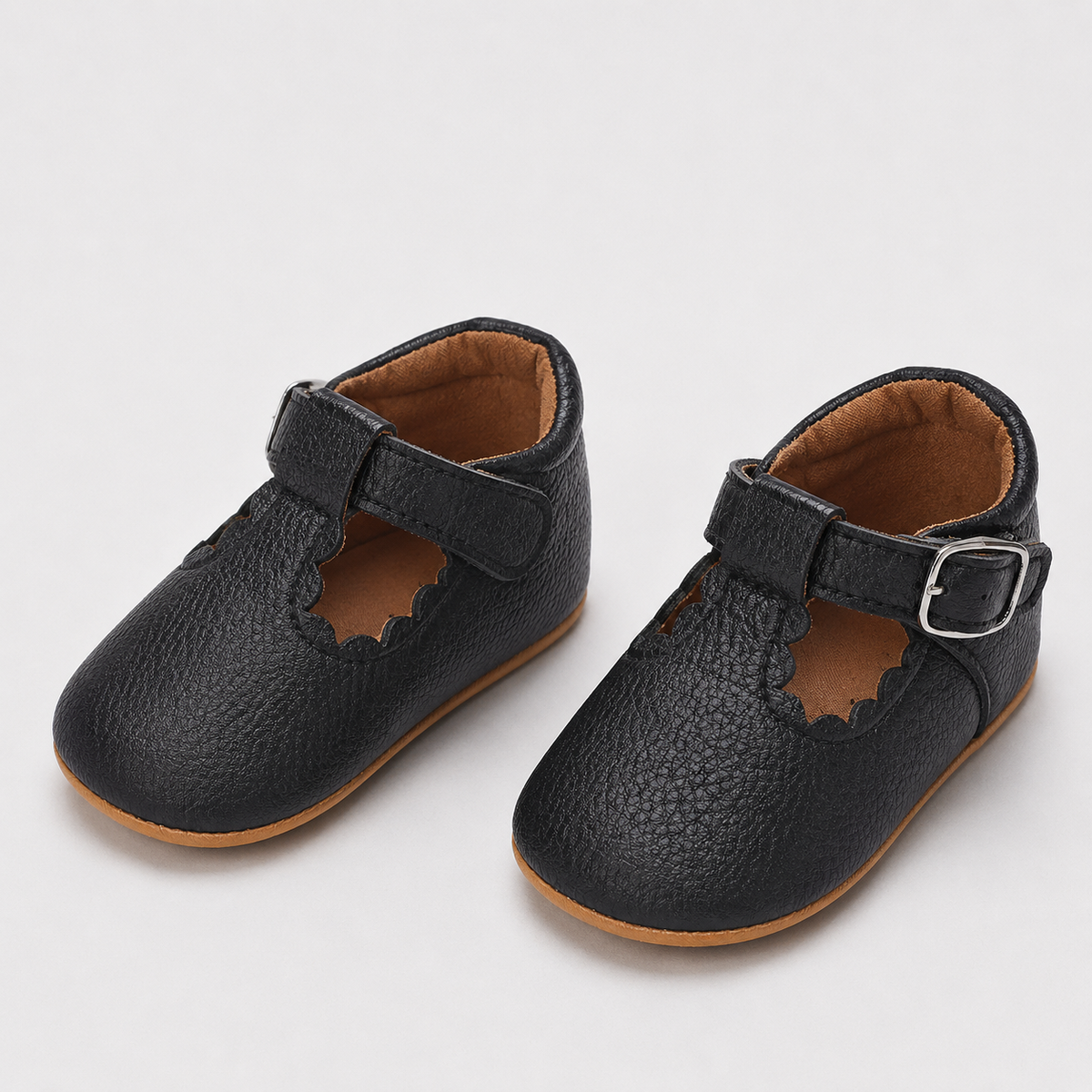 Chaussures premiers pas bébé fille noires en similicuir PU à boucle