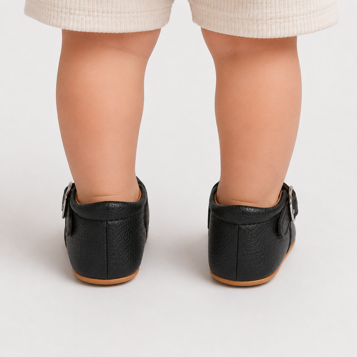 Chaussures premiers pas bébé fille noires en similicuir PU à boucle