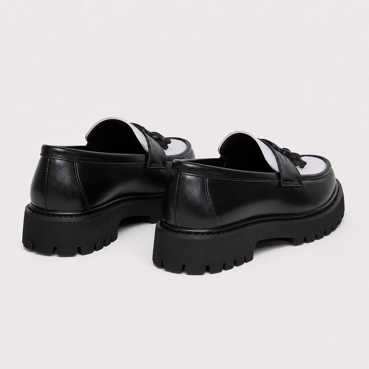 Mocassin Noir Et Blanc À Enfiler