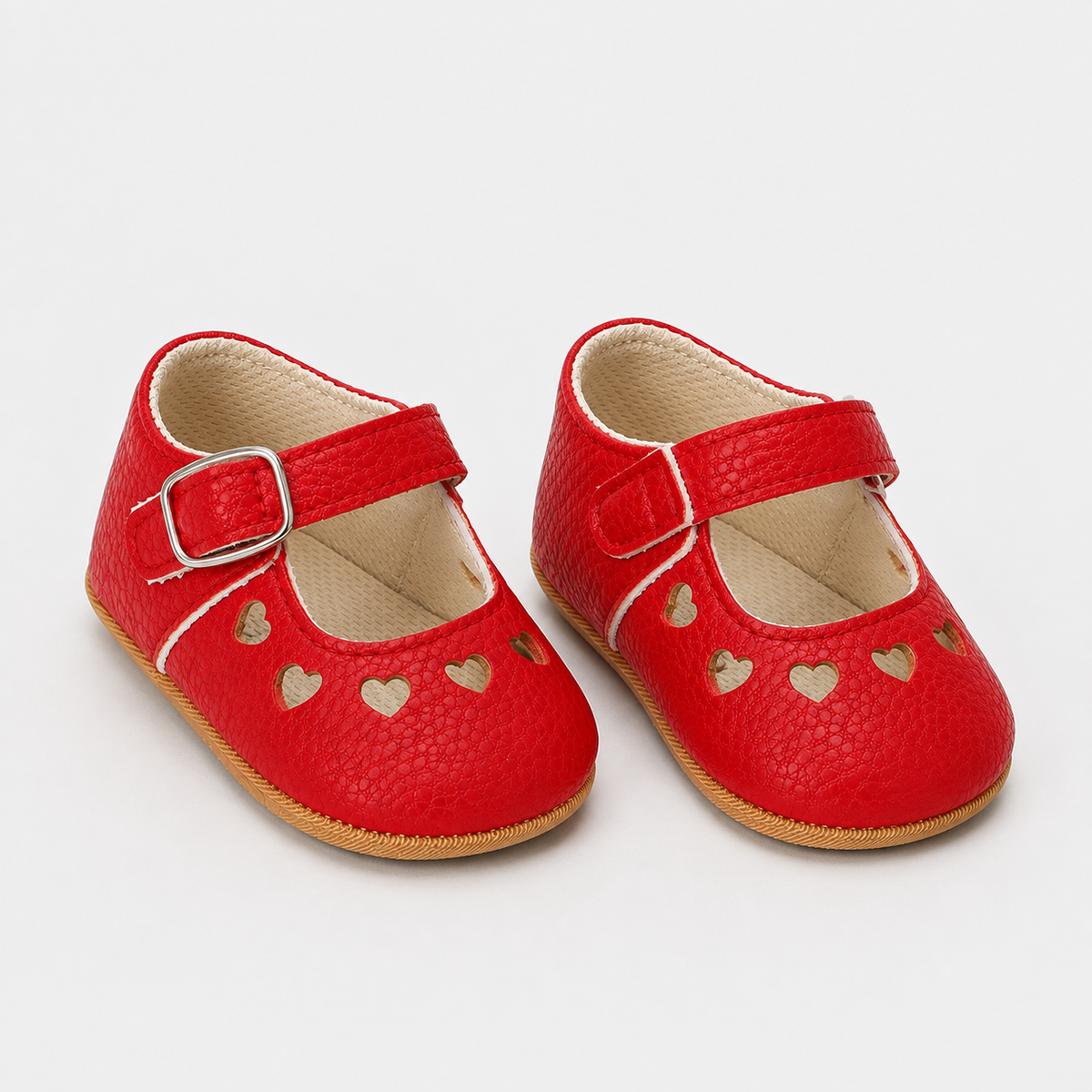Chaussures premiers pas bébé fille rouges à cœurs, similicuir PU