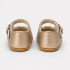 Chaussures premiers pas bébé fille dorées à bride boucle et découpes cœur