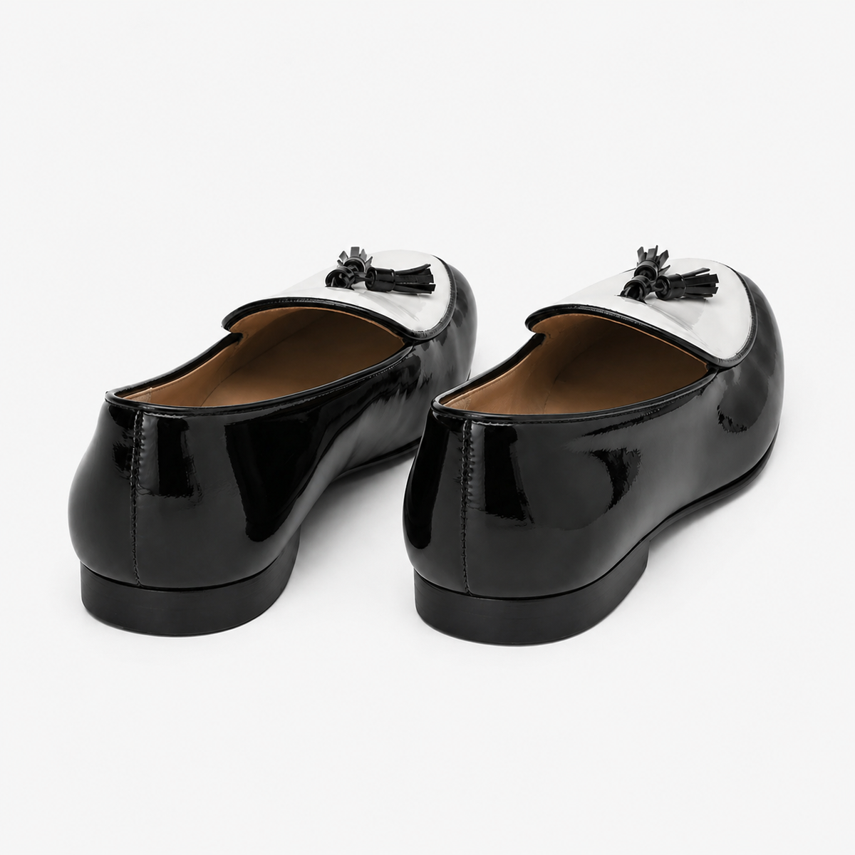 Mocassin Glands Noir Et Blanc Sans Lacets