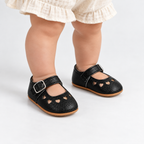 Babies premier pas bébé fille noires à découpes cœur