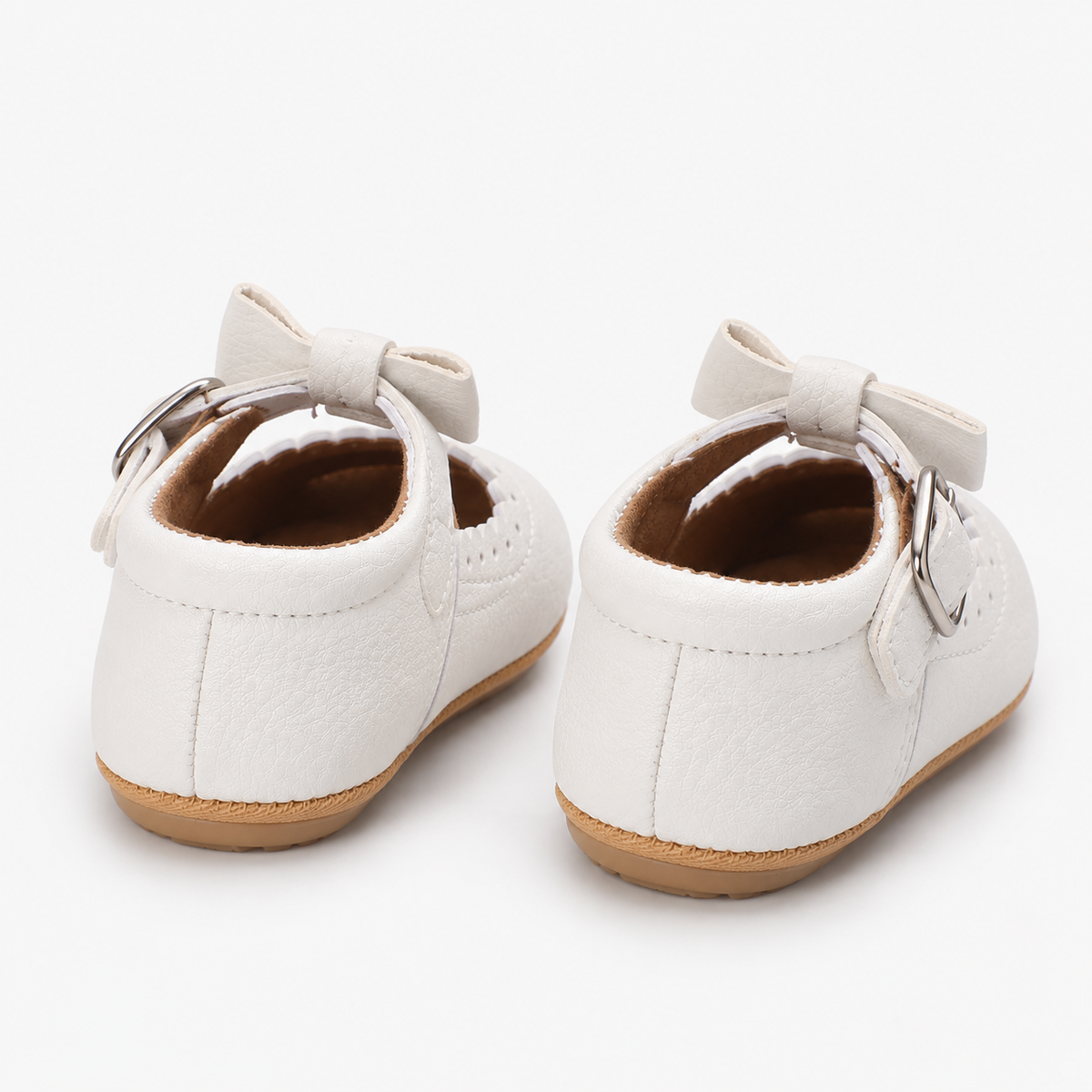 Chaussures Mary Jane blanches bébé fille à bords festonnés