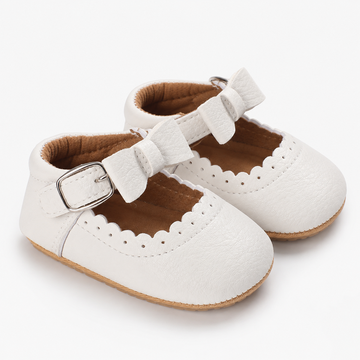 Chaussures Mary Jane blanches bébé fille à bords festonnés