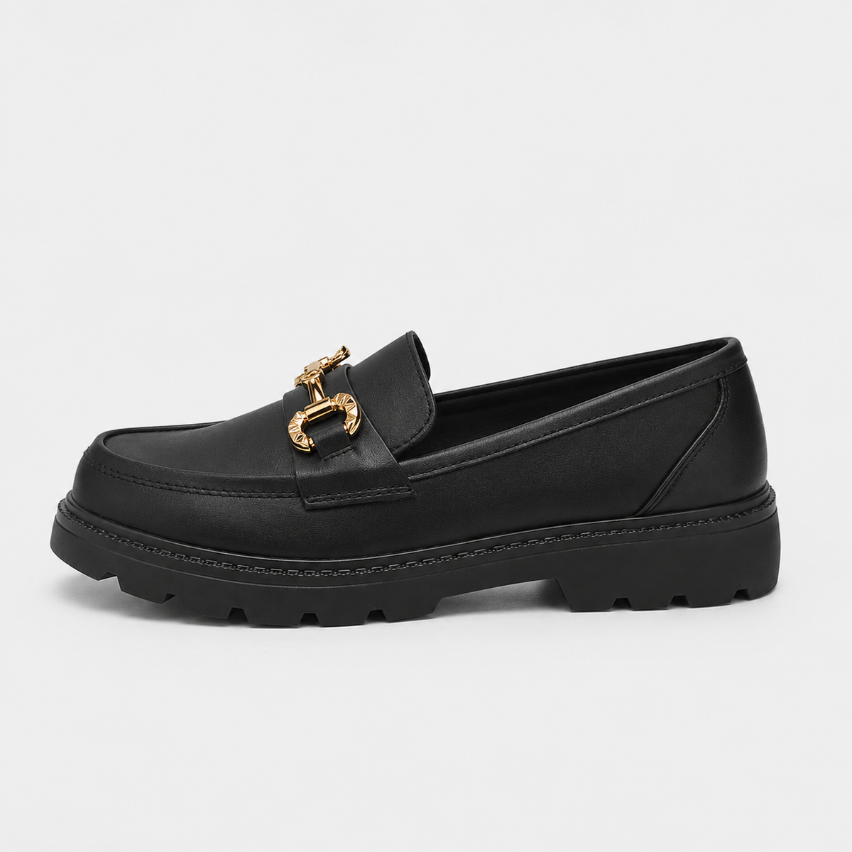 Mocassins En PVC Noirs À Boucle Dorée