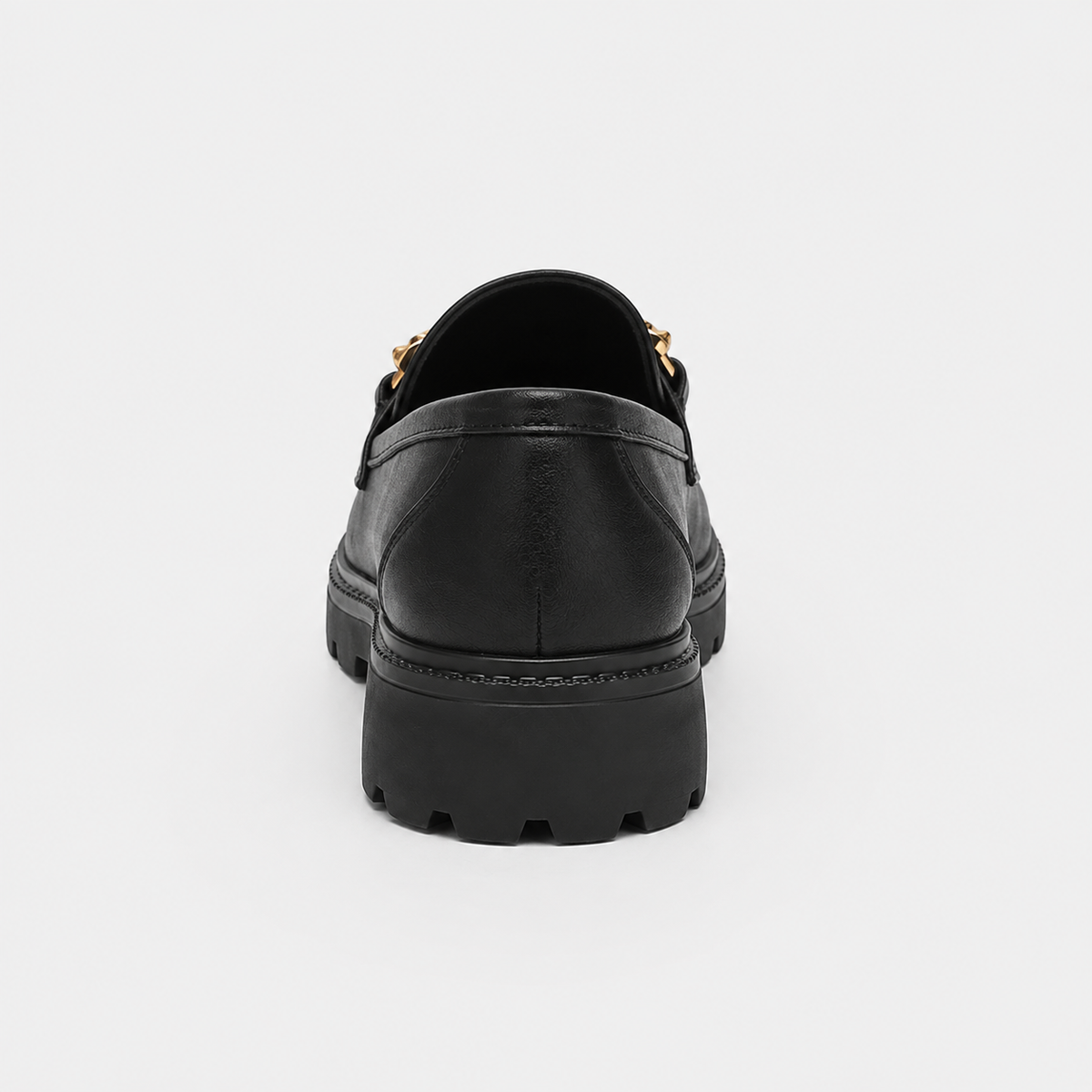 Mocassins En PVC Noirs À Boucle Dorée