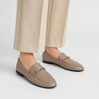 Horse title buckle loafers women 2024 new style one foot flat small leather shoes women's size