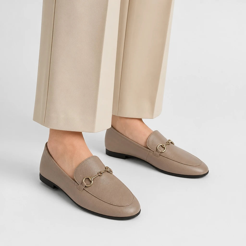 Horse title buckle loafers women 2024 new style one foot flat small leather shoes women's size
